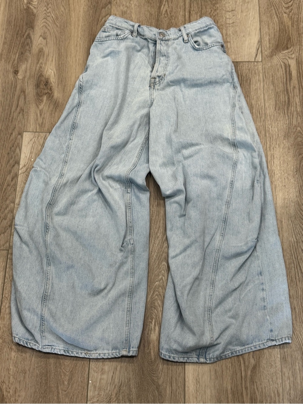 We The Free Light Wash Wide Leg Jeans - Picture 3 of 6